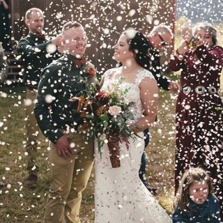 Ceremony: bride, groom, bubble, confetti, couple, flower girl